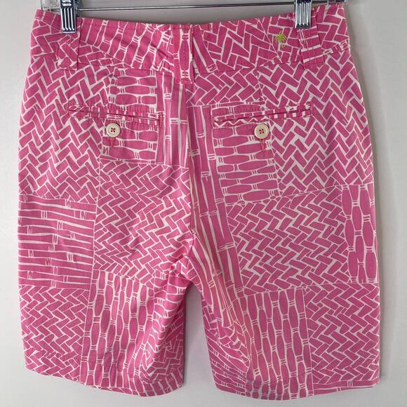 Lilly Pulitzer Resort Fit Geo Pattern High Waisted Casual Short Size 2 - Picture 2 of 8